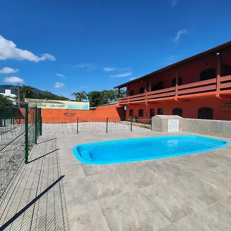 0001.06 - Maranduba - Apto - 2 Dormitório-Ar condicionado - 8 Pessoas - 2 Quadras Do Mar - Piscina - Wi-Fi (Excursão 96 Pessoas)-2